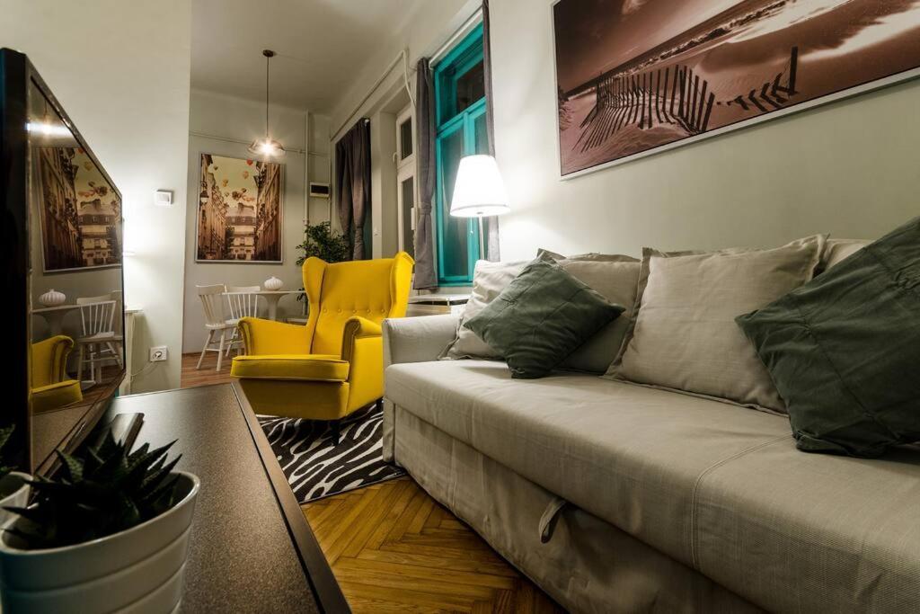 Cosy Apartment In Party District K30 Budapest Exterior photo
